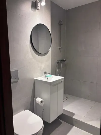 Pokój 1 os., ścisłe centrum, obok metra Rondo ONZ - miniatura 2