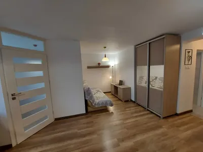 Do wynajęcia przytulne mieszkanie dwupokojowe z balkonem. Świetna lokalizacja - miniatura 2