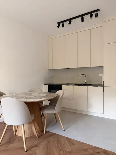 Wola. Nowe mieszkanie 2 pokoje, spokojna i zielona okolica, blisko centrum - miniatura 5