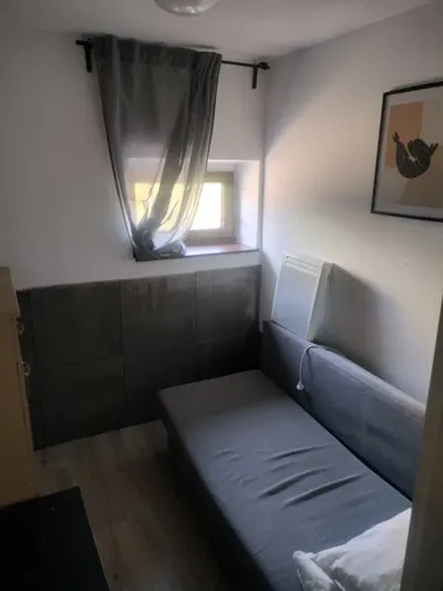 Pokój jedynka,bez kaucji 850 zl - miniatura 2