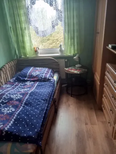 Pokój dla pracującego mężczyzny - miniatura 2