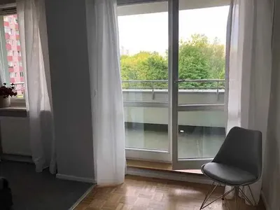 Pokój z tarasem obok Galerii Mokotów - miniatura 2