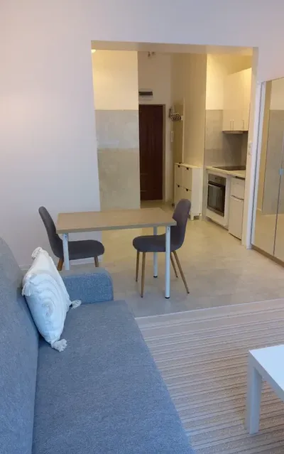 Kawalerka Ochota Pl. Narutowicza bezpośrednio od zaraz - miniatura 3