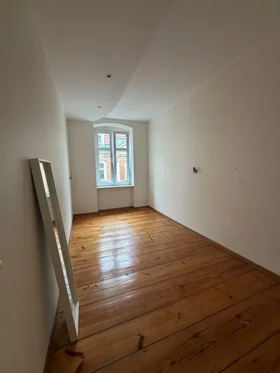 Do wynajęcia - 4 pokoje, 105 m² - centrum - tanio - miniatura 3