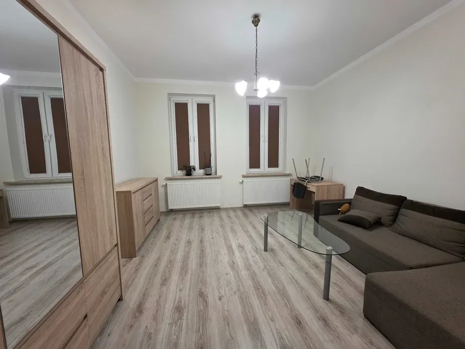 Atrakcyjna, bezczynszowa kawalerka do wynajęcia Szwederowo, Bydgoszcz - 1/8