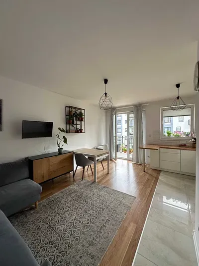 2-pokojowe mieszkanie, duży balkon, garaż i komórka w cenie - miniatura 5
