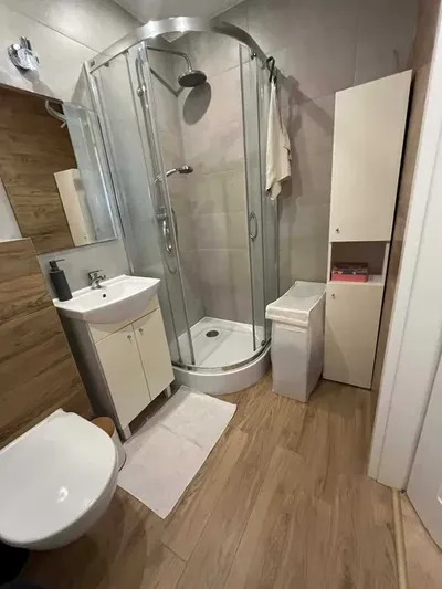 wynajme mieszkanie 33m z miejscem postojowym Kraków Czyżyny - miniatura 4