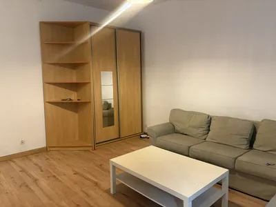 Przestronna kawalerka w okolicach al 29 listopada - miniatura 4