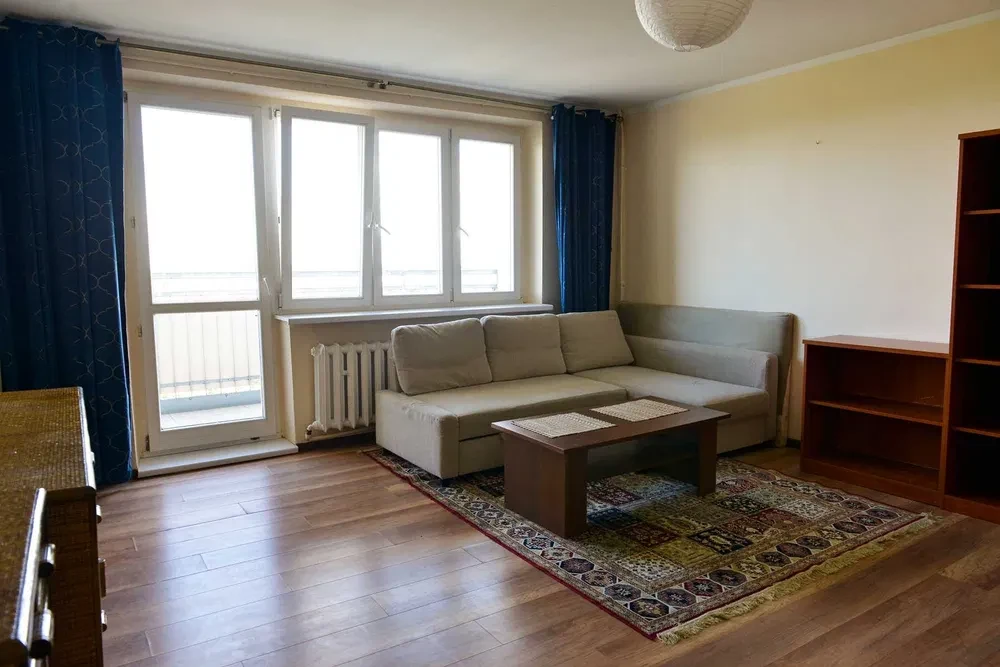 Duża kawalerka 42 m² | Duży balkon | 10. piętro | piękny widok | Orła Białego - 1/8