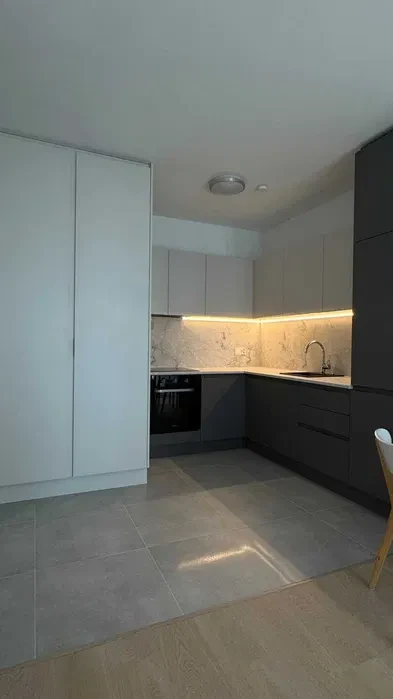 Mieszkanie 2 pokoje + garaz w cenie/40m2/2 pietro/ ul.Walerego Slawka - 1/8