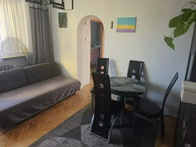 Wynajem mieszkania 43m2 3pokoje winda - miniatura 2