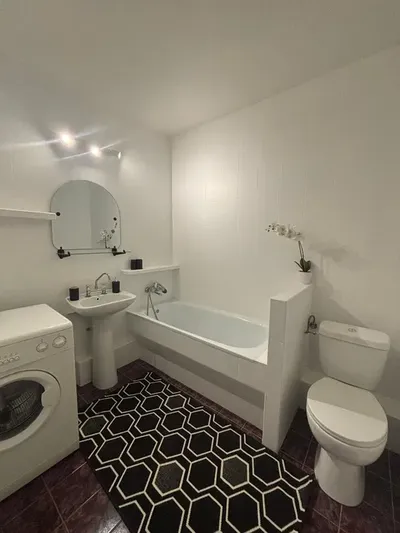 2 pokojowe 45m2, niski czynsz - miniatura 2