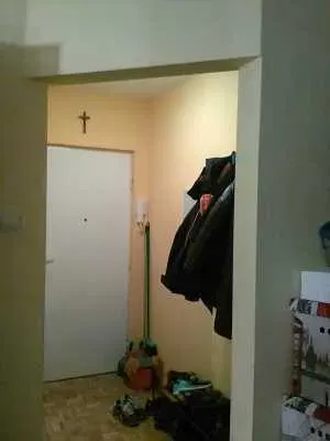 Kawalerka 30m² Rataje 1100 zł - miniatura 2