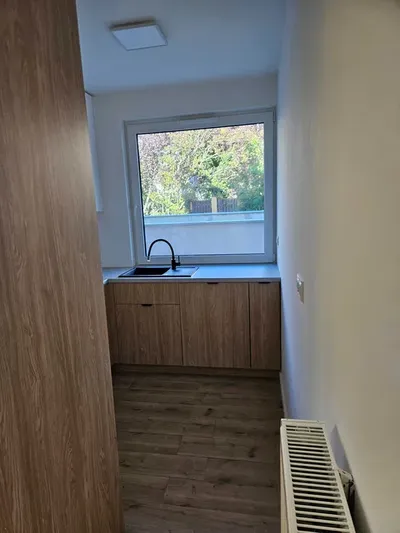 4 pokoje dla studentów Różany Potok przy UAM - miniatura 4