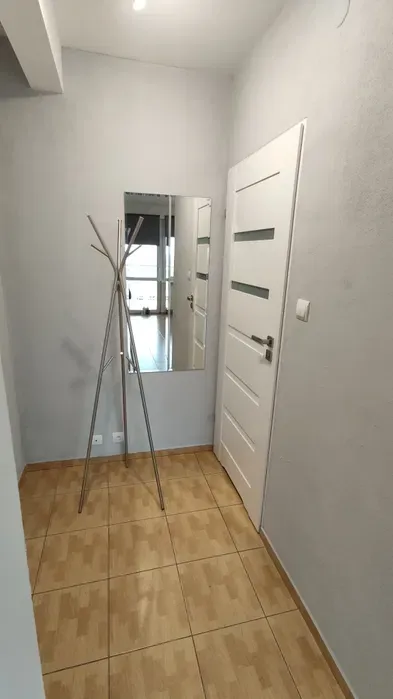 Przestronna kawalerka z balkonem na wynajem - w Chartowo Tower, Nowe Miasto, Rataje - miniatura 5