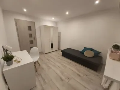 Pokój 11 m² z balkonem, Paganiniego 4. Blisko UMCS, KUL i UMLub. 1050 zł + opłaty, internet w cenie. Dostępny od 1.10. - miniatura 2
