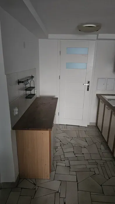 Wynajmę kawalerkę - miniatura 4