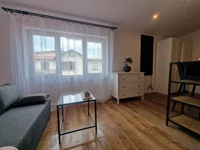 REZERWACJA Wynajmę przytulną kawalerkę tuż przy Rynku w Kętach (od października) - miniatura 3