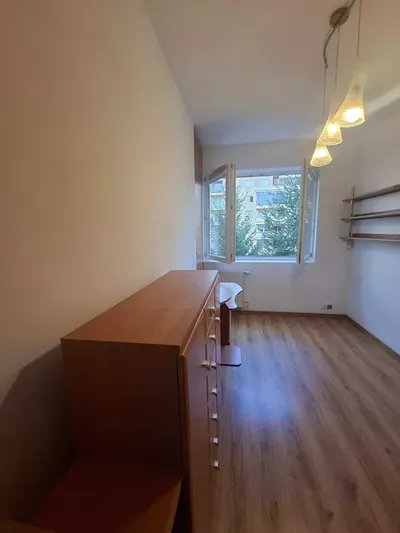 Na wynajem przestronne 3-pokojowe mieszkanie na Kabatach - miniatura 3