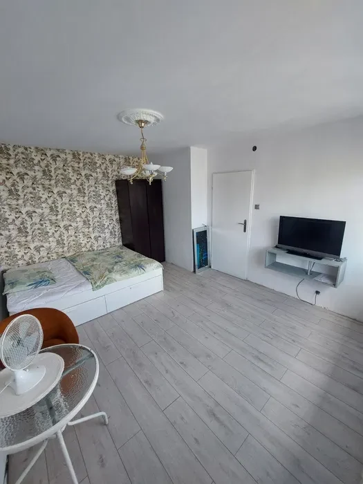Pokój bez kaucji 800 zł od pokój - 1/3