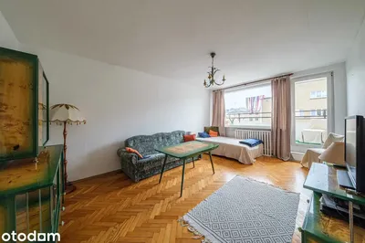 GDYNIA CENTRUM | 53,7 m² | BALKON | WIDOK NA PORT | BEZ PROWIZJI Do wynajęcia przestronne, 2-pokojowe mieszkanie przy ul. 3 Maja w Centrum Gdyni - miniatura 2