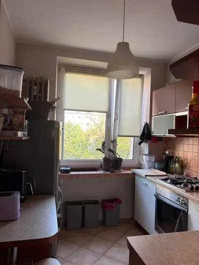 Pokój dla studentki w M2 - miniatura 3