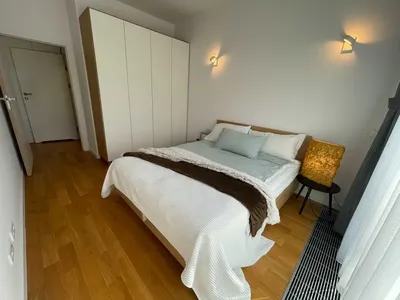 Nowoczesne mieszkanie 53 m² | 19. Dzielnica, ul. Kolejowa 43 | Metro Rondo Daszyńskiego - miniatura 5