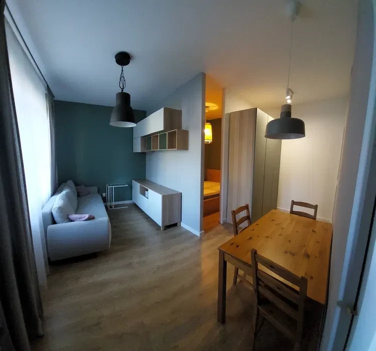 Umeblowana kawalerka po remoncie 32,0m2 | Włochy Miasto-Ogród | Spokojna okolica - 1/8