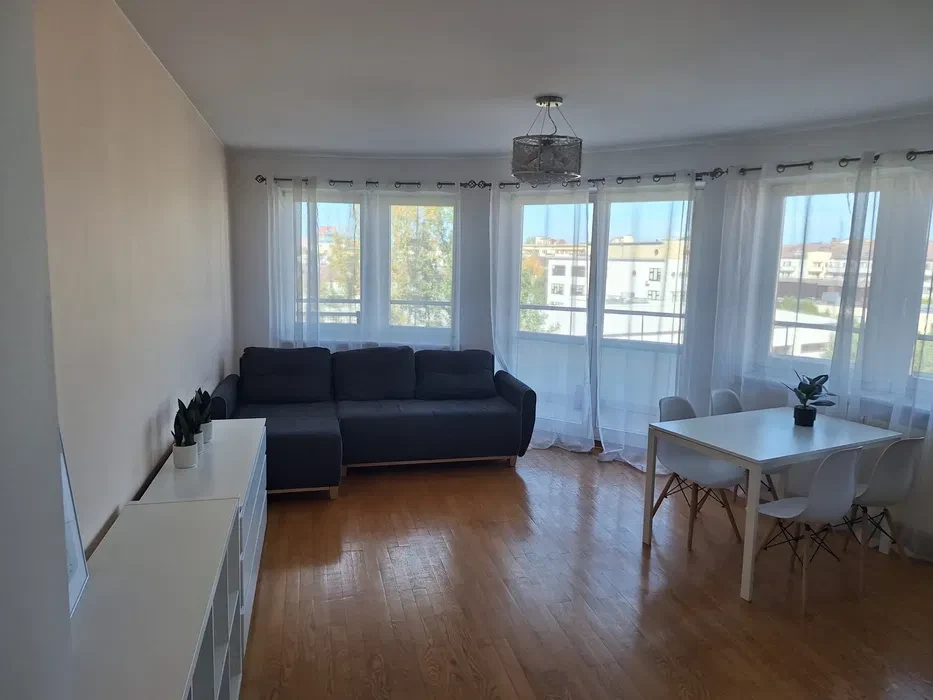 Kabaty , 80 m2, 3 niezalezne pokoje + salon - 1/7
