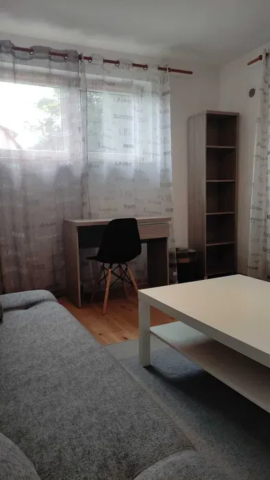 Duży pokój 15m2, os. Brzezina, blisko UMK, bez żadnych dodatkowych opłat - miniatura 5