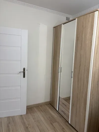 Pokój w mieszkaniu dwupokojowym - miniatura 2