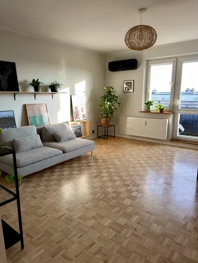 Słoneczne mieszkanie 49m² do wynajęcia - Gdańsk Chełm - klimatyzacja i fotowoltaika