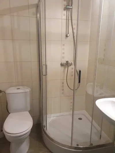 WYNAJMĘ Mieszkanie 1-pokojowe z kuchnią na ul. Popławskiego w Krakowie (Podgórze) - miniatura 4