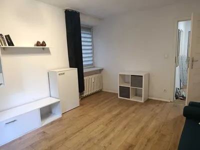 BEZPOŚREDNIO | Po remoncie | 2 pokoje | Oddzielna kuchnia | Metro Marymont - miniatura 2