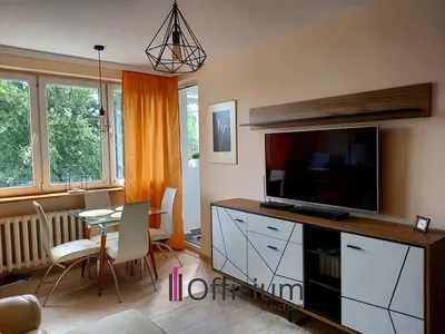 Dwa oddzielne pokoje, plac Zawiszy