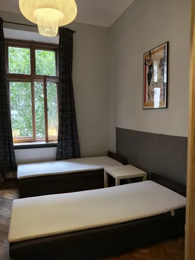 Pokój od zaraz 1560 zł Centrum Krakowa Bez dodatkowych opłat.