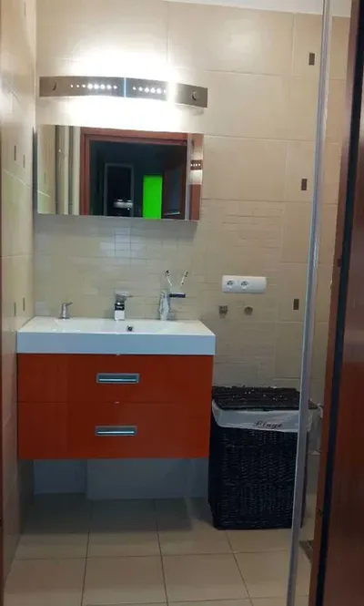 Mieszkanie os. Batorego dla studentów 3 pokoje - miniatura 2