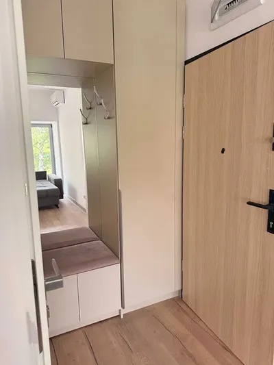 Bezpośrednio! Nowe mieszkanie/ Pierwszy najem - 2 pokoje/ 41 m2 Os. Teatralne/ Klimatyzacja - miniatura 3