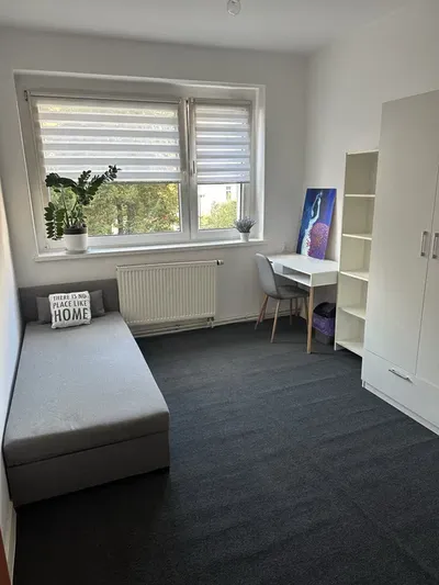 Wynajmę pokój 1osobowy w ścisłym centrum ul. 1 Maja, naprzeciwko dworca PKP Opole - miniatura 4