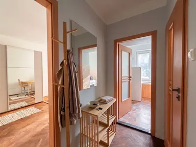 Duża kawalerka 32 m2, blisko Centrum - Politechnika, Szkoła Filmowa - miniatura 3