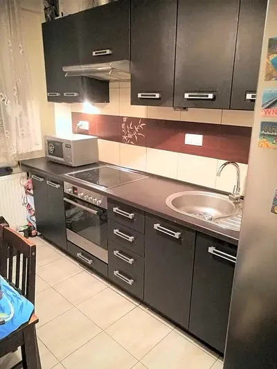 Jasne, przestronne 2-pokojowe mieszkanie z balkonem I oddzielna widna kuchnia | Metro Szwedzka | 51 m² - miniatura 4