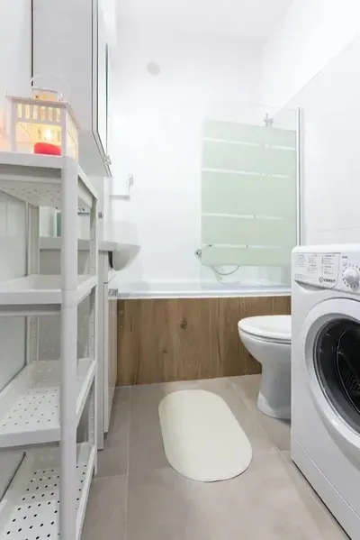 Pokoj jednoosobowy dla kobiety - miniatura 3