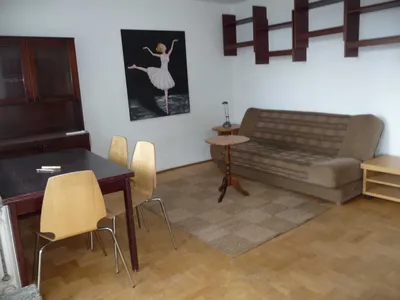 3 pokoje balkon wyposażone dla 3-4 studentek Świetna okolica i dojazdy Bezpośr. Okazja