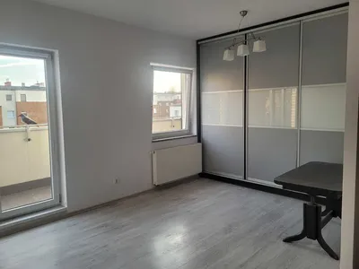 Przestronna kawalerka z garażem osiedle Przylesie - miniatura 2