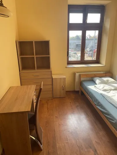 Wynajmę pokój jednoosobowy z łazienką