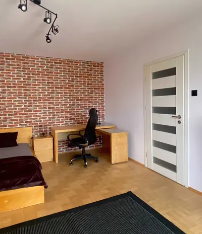 Duży pokój jedno lub dwuosobowy z balkonem Kraków ul. Lea - miniatura 2