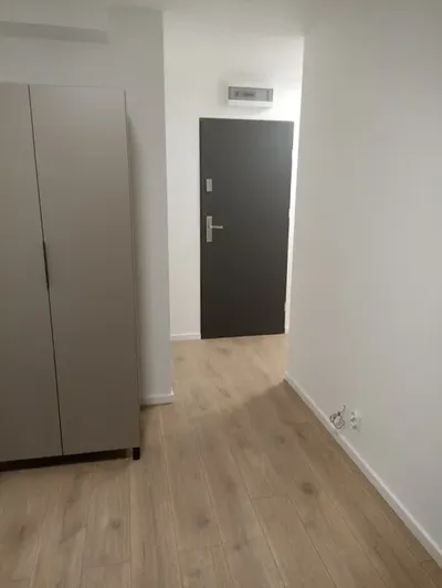 Wynajmę kawalerkę bez czynszu - miniatura 5