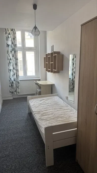 Pokoje jednoosobowe dla studentów JEŻYCE - 1/5