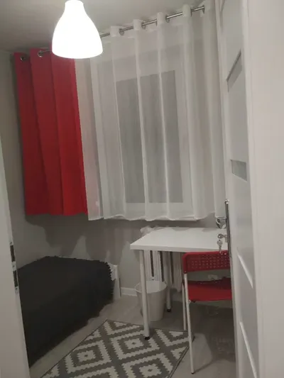 Atrakcyjny, jednoosobowy pokój - ul.Kanta (Jaroty) - miniatura 5