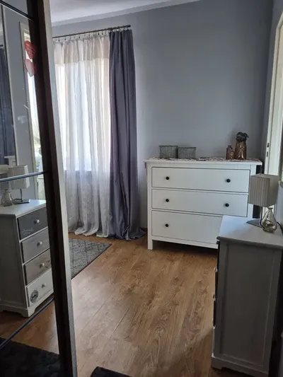 Kawalerka mieszkanie nowe Miasto na wynajem - miniatura 3